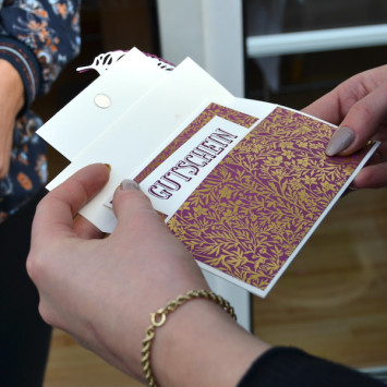 Jetzt kannst du mit deiner Karte Freude verschenken (Bild: nebenan.de © STAMPIN' UP)