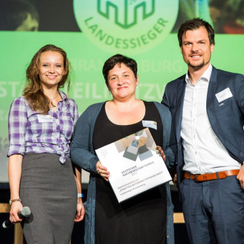 Das vielseitige Engagement von Stadtteilnetzwerk e.V. hat den Nachbarschaftspreis für Brandenburg verdient!
