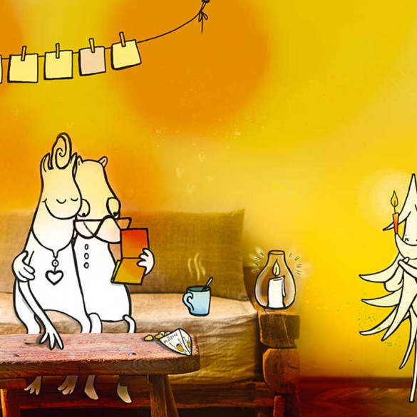 Zwei Zeichenfiguren kuscheln auf einem Sofa und lesen eine Karte vom Paarzeit Adventskalender.